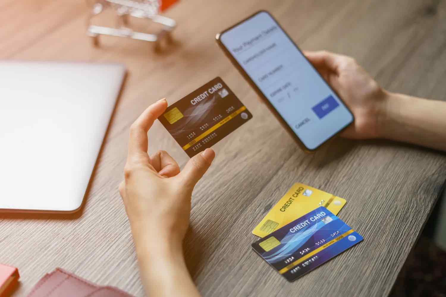 thanh toan online bang the tin dung Thanh toán thẻ tín dụng bằng ví điện tử có an toàn